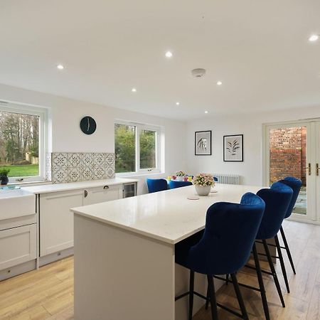 Victorian Retreat In Liverpool 노우슬리 외부 사진
